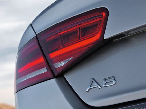AUDI  A8  3.0 TDI  184 KW  Leistungskit mit TÜV